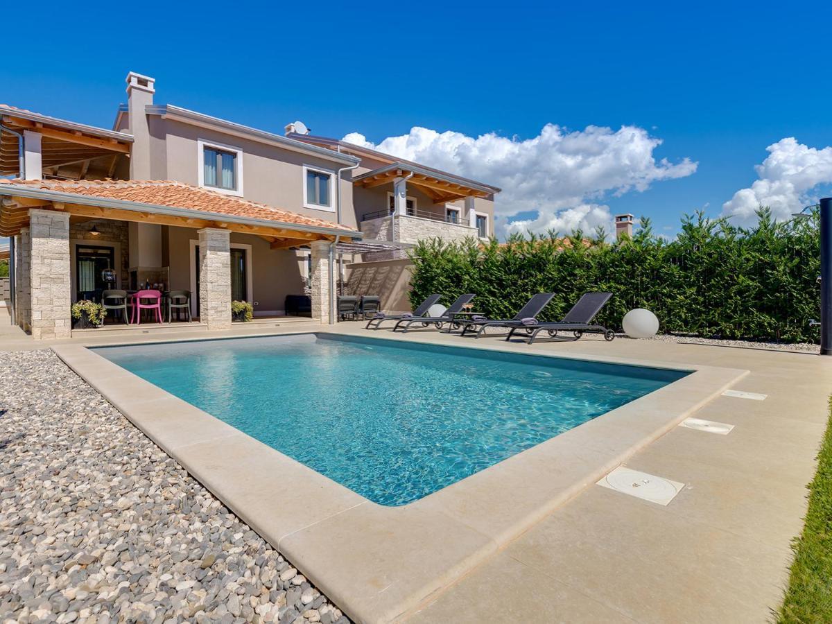Villa Flora Vabriga Tar-Vabriga Bagian luar foto