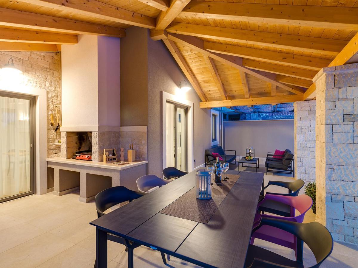 Villa Flora Vabriga Tar-Vabriga Bagian luar foto