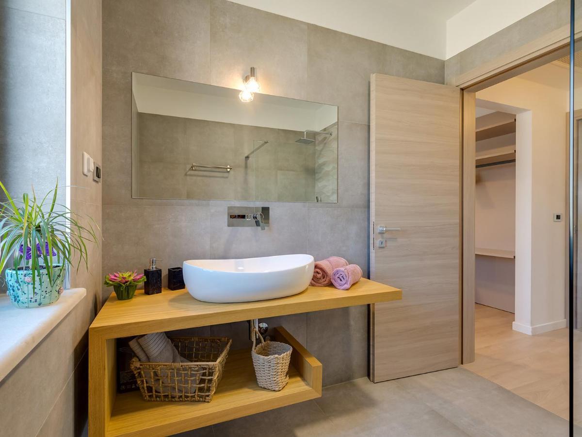 Villa Flora Vabriga Tar-Vabriga Bagian luar foto