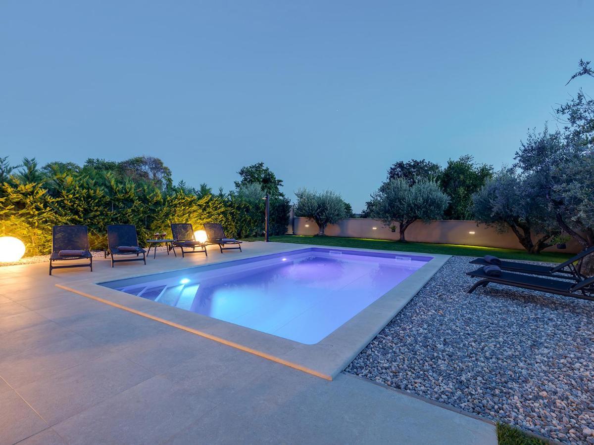 Villa Flora Vabriga Tar-Vabriga Bagian luar foto