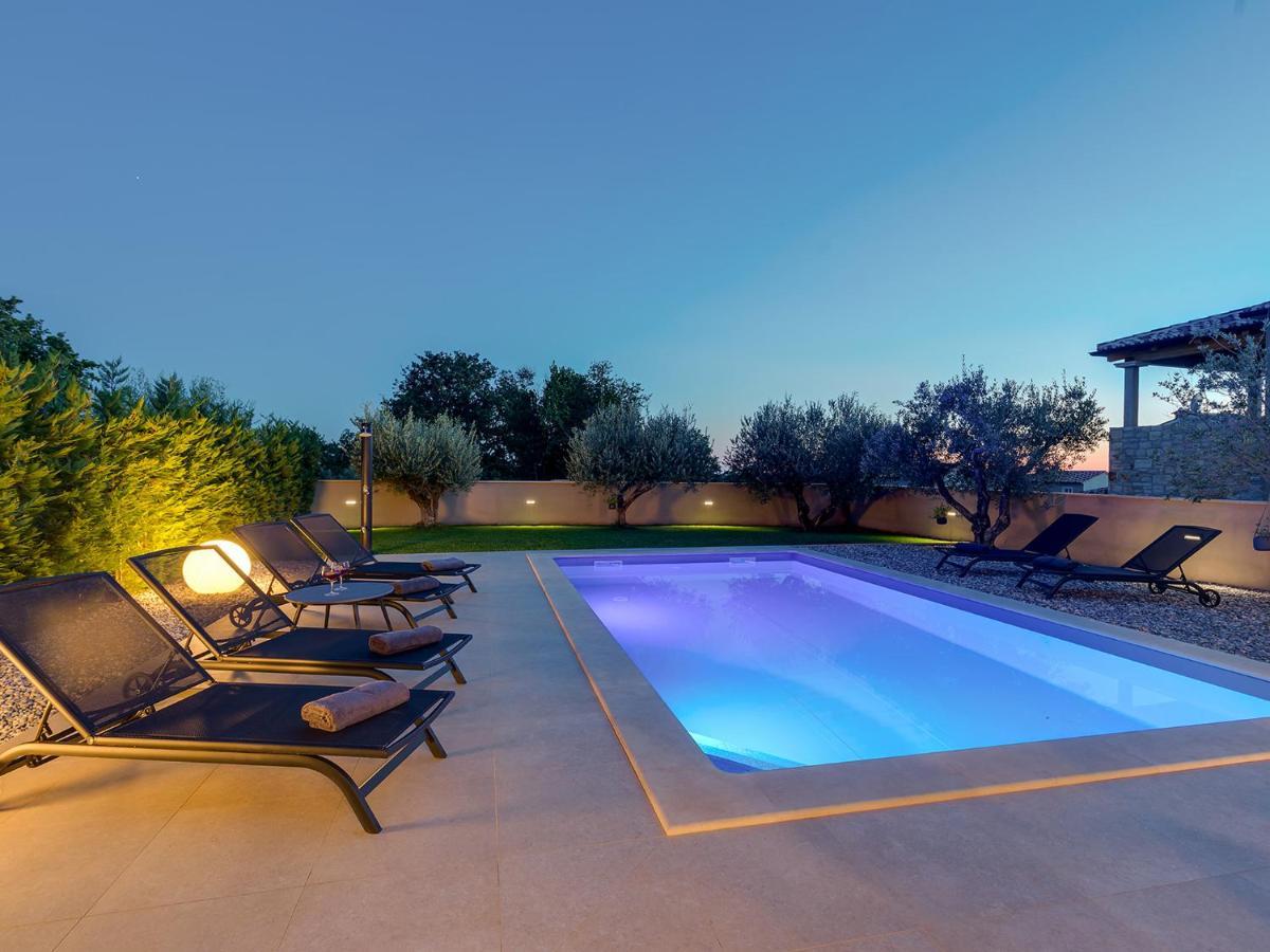 Villa Flora Vabriga Tar-Vabriga Bagian luar foto